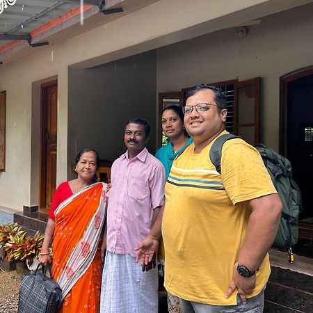 Munroe Vision Panakkattu Homestay Mundrothuruth エクステリア 写真